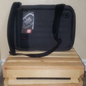 OGIO 13 inch Laptop/Tablet Crossbody Bag